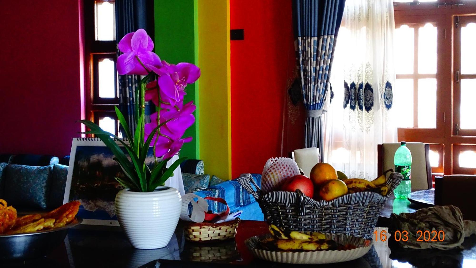 Dragon Homestay Bhatgoan Exteriör bild